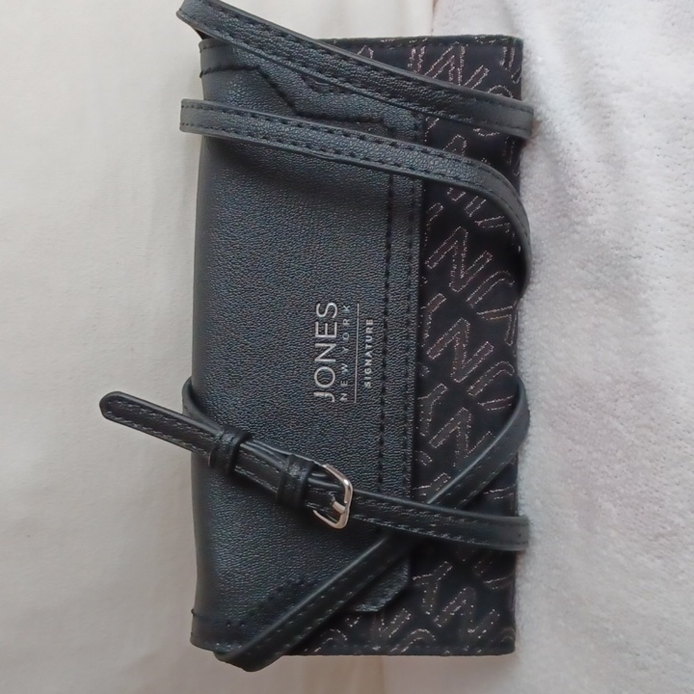 JONES NEW YORK WALLET/CROSSBODY